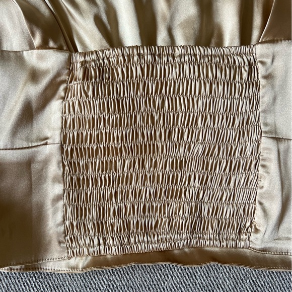 Superdown Jamie Ruched Satin Crop Top - Picture 7 of 11